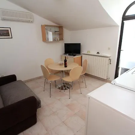 Milena Appartement *